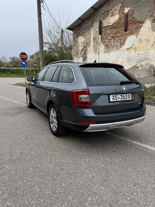 Skoda Octavia Scout 2.0 DSG 4X4