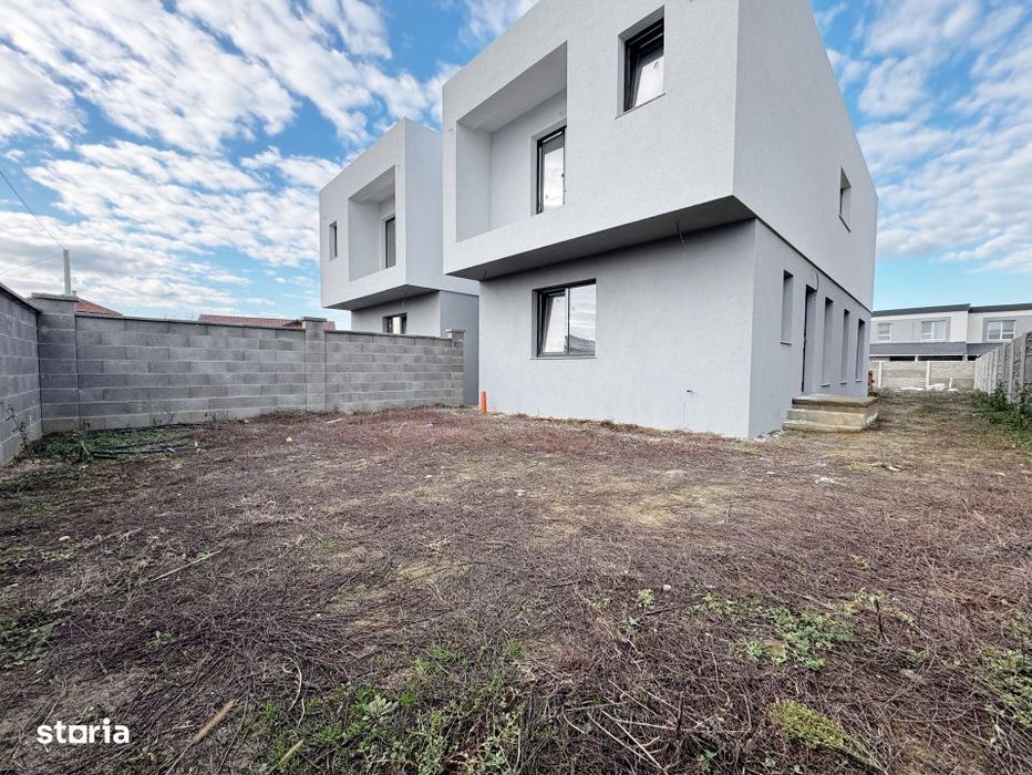 Duplex despartit prin camera tehnica, 121mp utili,350mp teren -Mosnita
