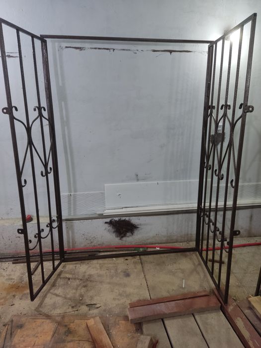 Решетчатая дверь