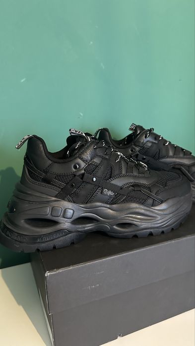 Сникърси Buffalo