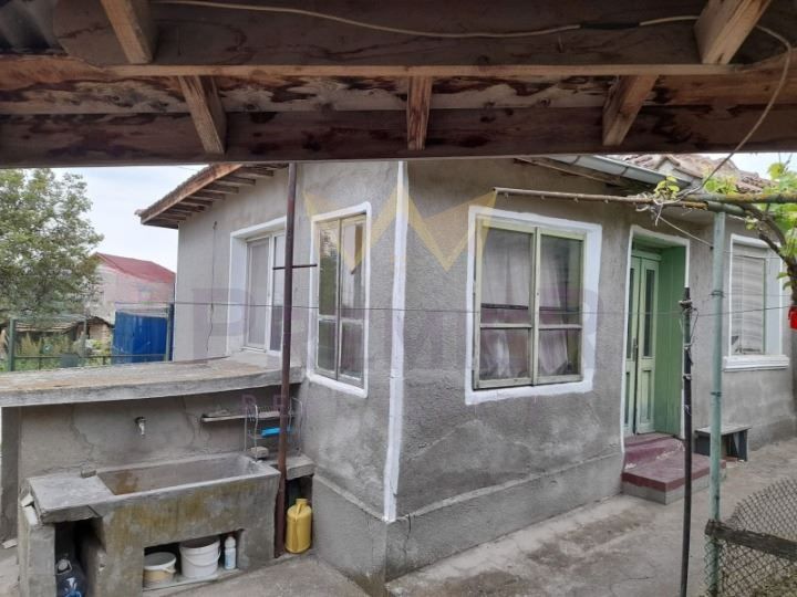 Къща в Варна, област-с.Разделна