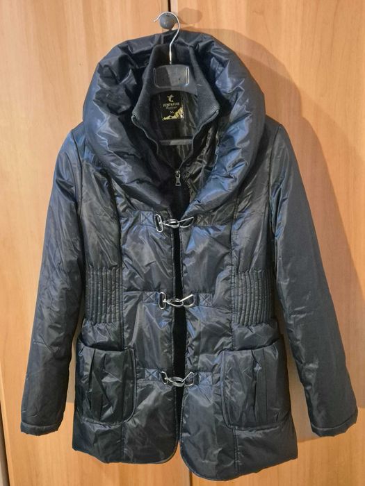 Geacă de iarnă, femei, brandul JUMP&FISH, neagra, mărimea XL, noua