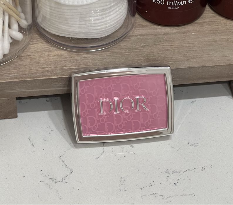 Dior blush 001 Pink