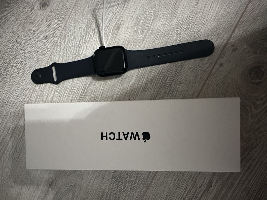 Apple Watch SE (Gen 2) 40mm 2024