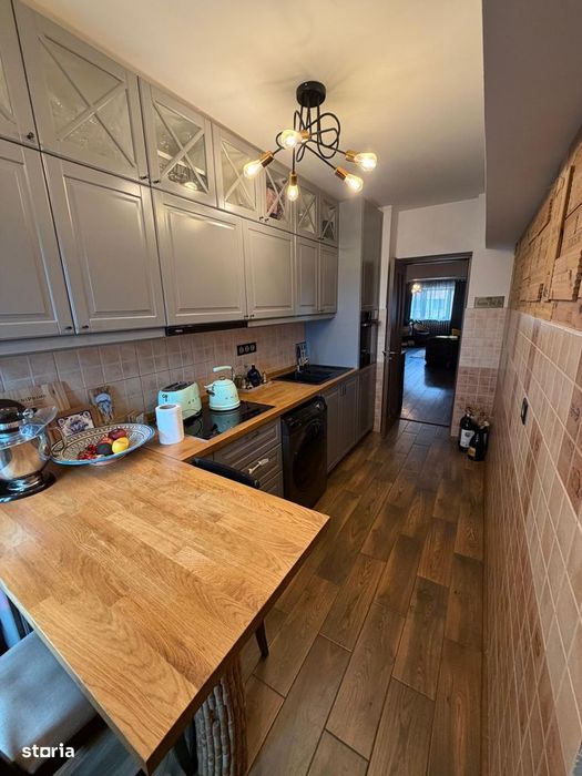 Vand Apartment 3 camere Bulevardul Uniri
