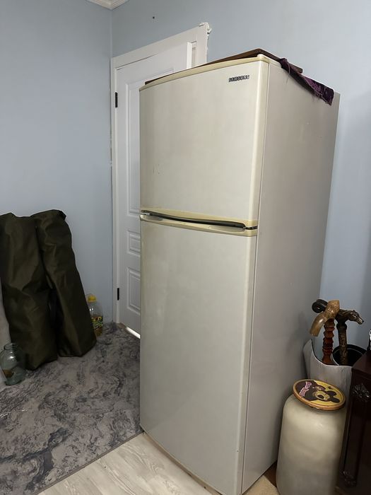 Холодильник Samsung