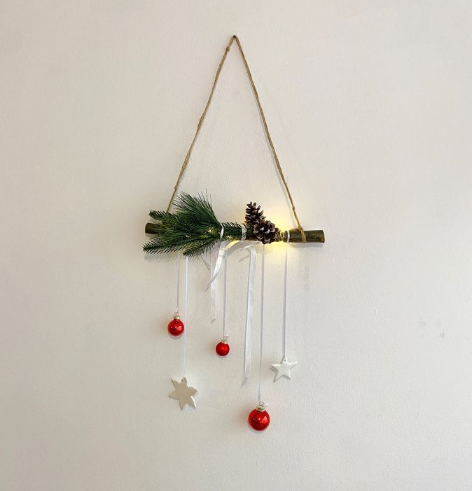 Коледна декорация за стена или врата – ръчно изработена