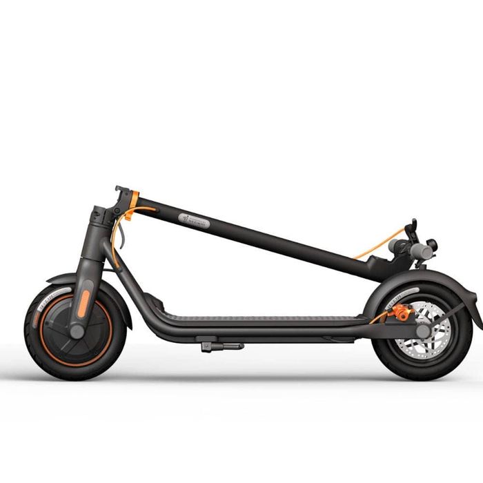 Trotineta electrica Nineboot kickscooter f40