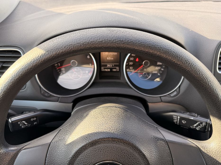 VW Golf 6 1.4 Benzină 80 CP | 117.000 km | Unic Proprietar | Cumpărată de Nouă