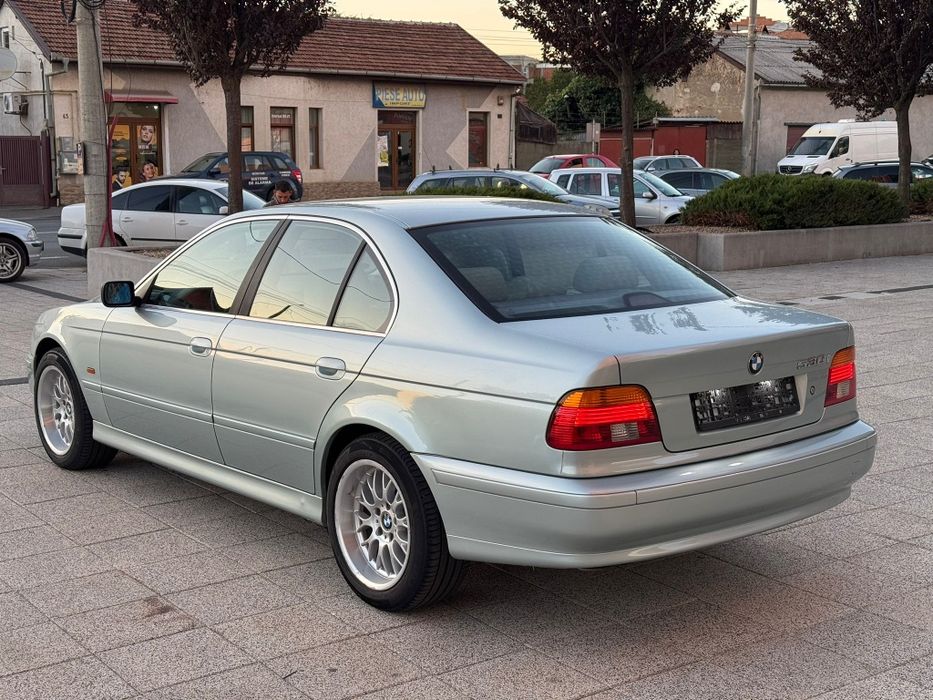 Bmw seria 5 e39 facelift 530i  benzina 231cp recent adus
