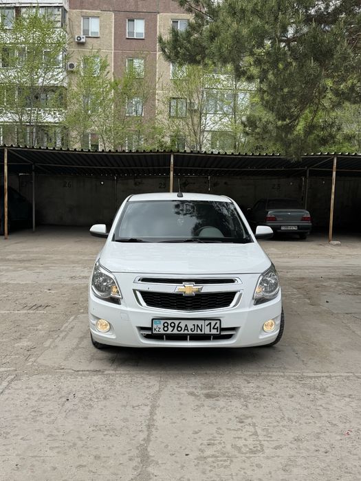 Шевролле кобальт продам