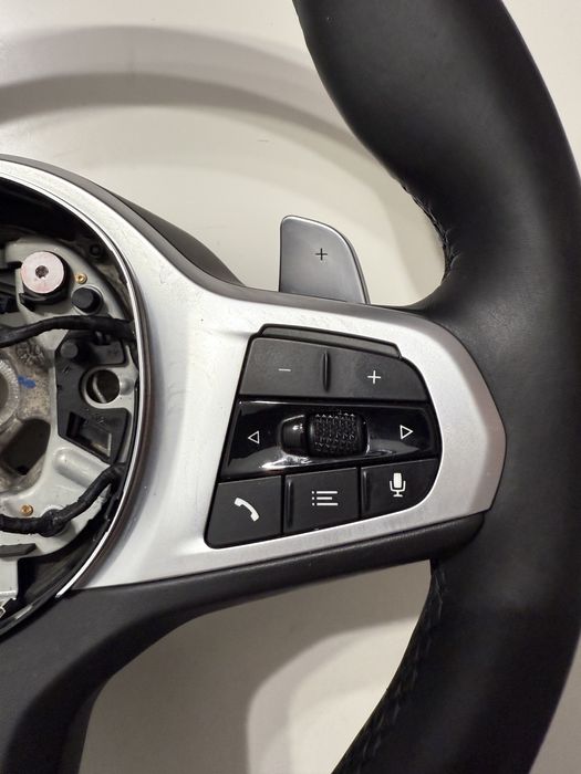 Volan G30/G31/G15/G16/G11/G12 Stare Ca Nou original Cu INCALZIRE