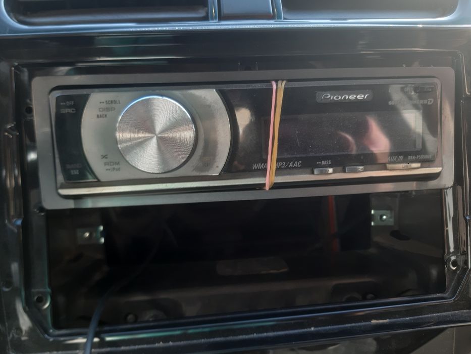 Pioneer delfin  deh-5050