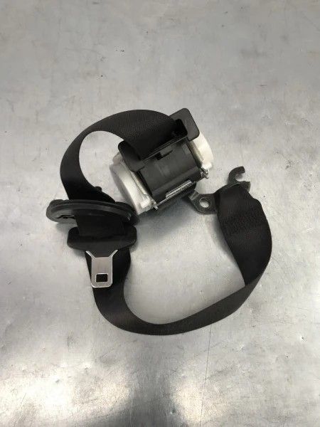Centura dreapta fata BMW X1 E84 2012 cod 7130277