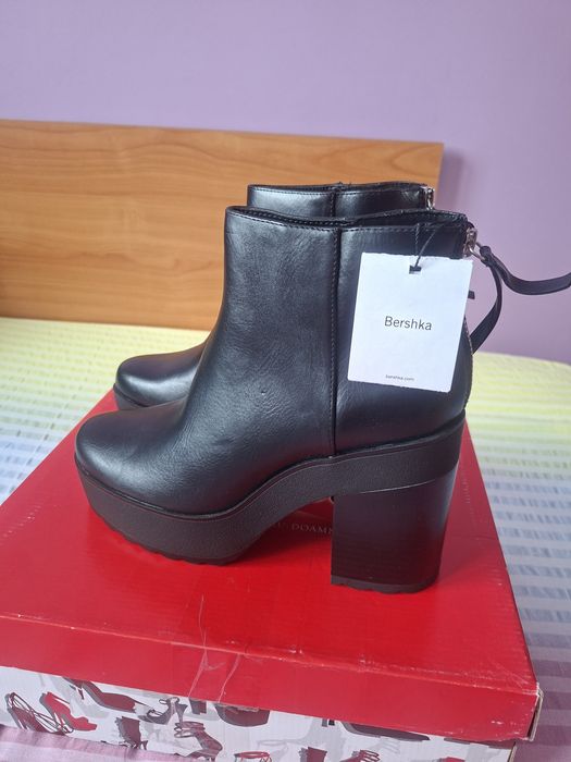 Vând Ghete Damă Bershka Piele Naturala Mărimea 38 Noi