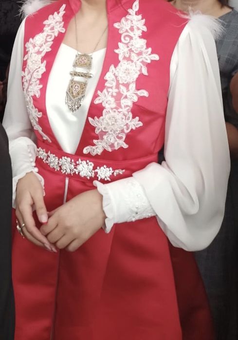 Продам платье-камзол