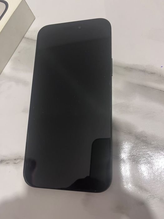iPhone 15 plus black titan