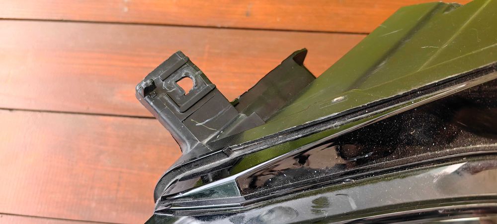 Ляв фар за Tesla Model 3 / Y / Тесла Модел 3 У