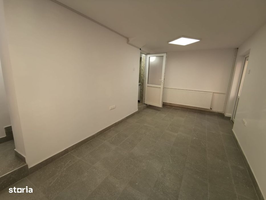 Spatiu comercial zona piata centrala,parter+etaj, suprafata utila 60mp