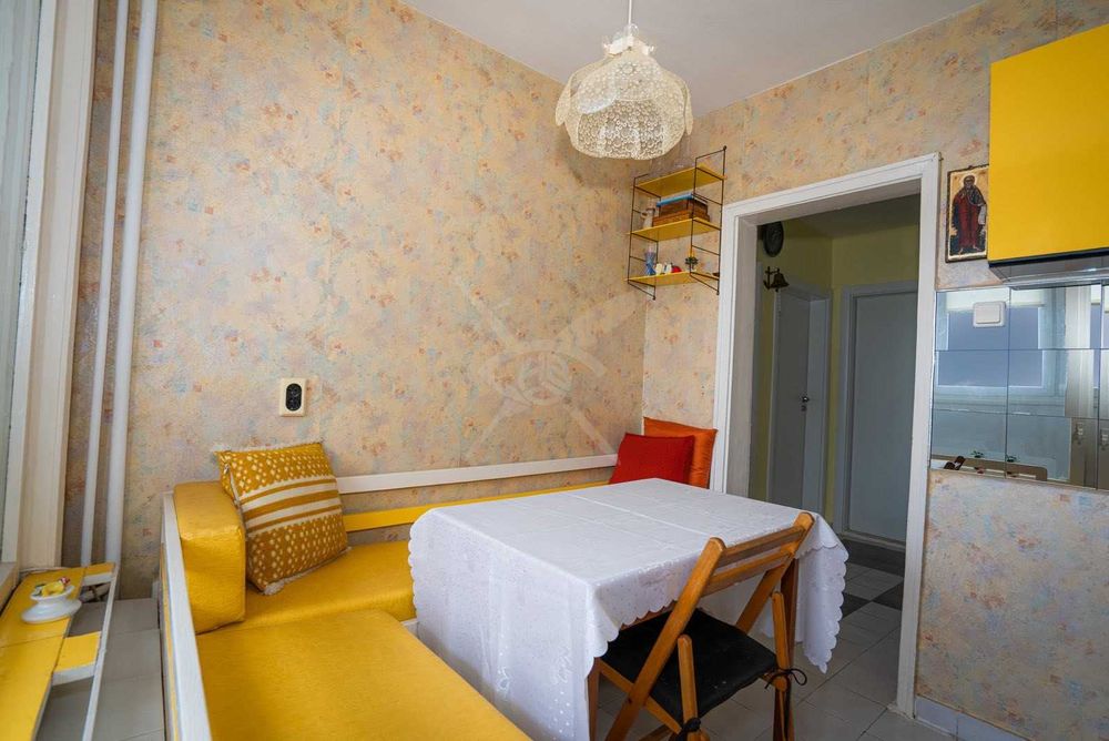 Продава се Двустаен апартамент в Бургас, Славейков - 69 кв.м за 1696 €/кв.м - Снимка #3