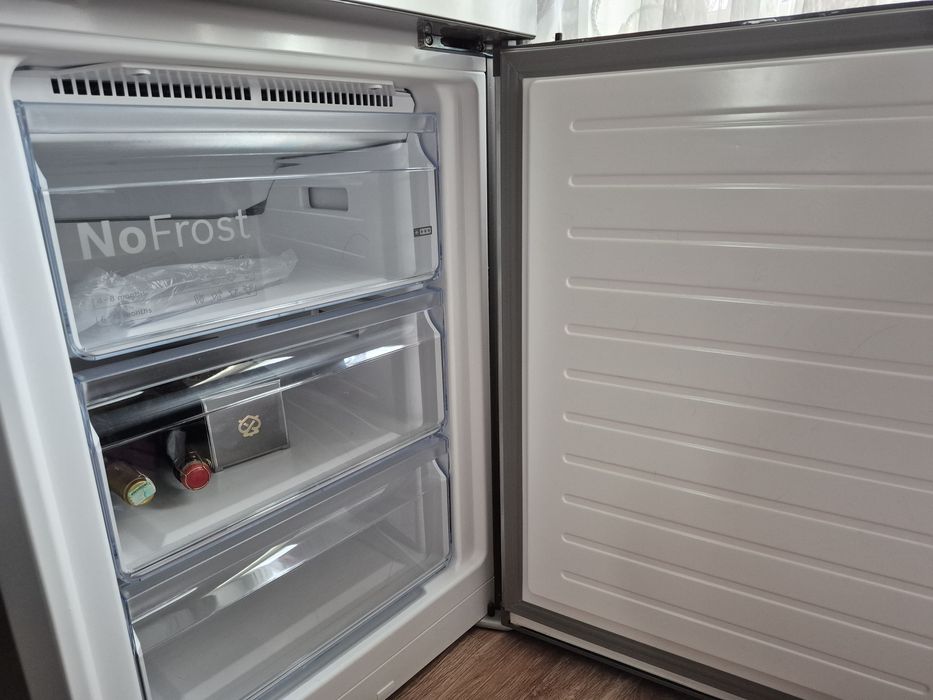 Холодильник/морозильник BOSCH