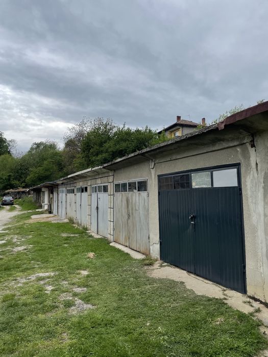 Дава се под наем Гараж / Паркомясто в Габрово, Долни Бакойци - 22 кв.м за 76.5 € - Снимка #3