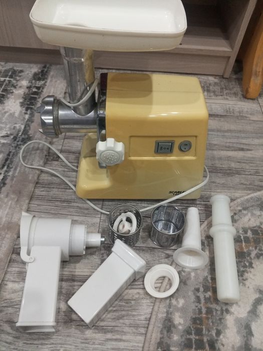 Продам электо мясорубку