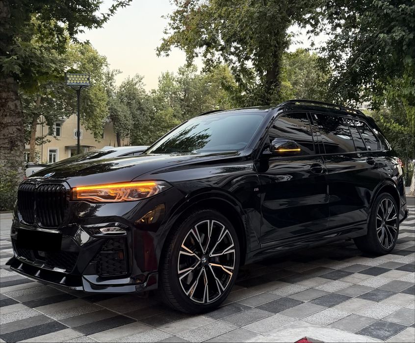 Bmw x7 m50i Full Pozitsya