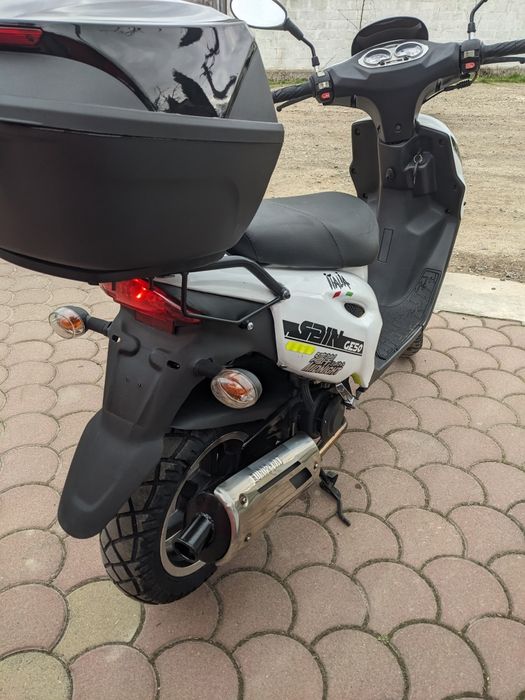 Scuter  Explorer 49 cm  2 timpi