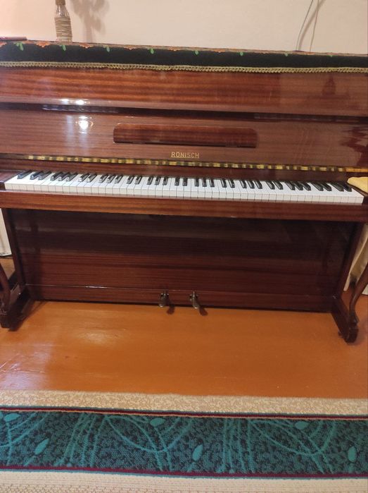 Немецкое пианино Ronisch