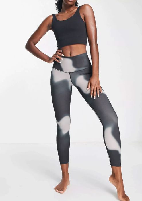 Colanti sport Nike L si S