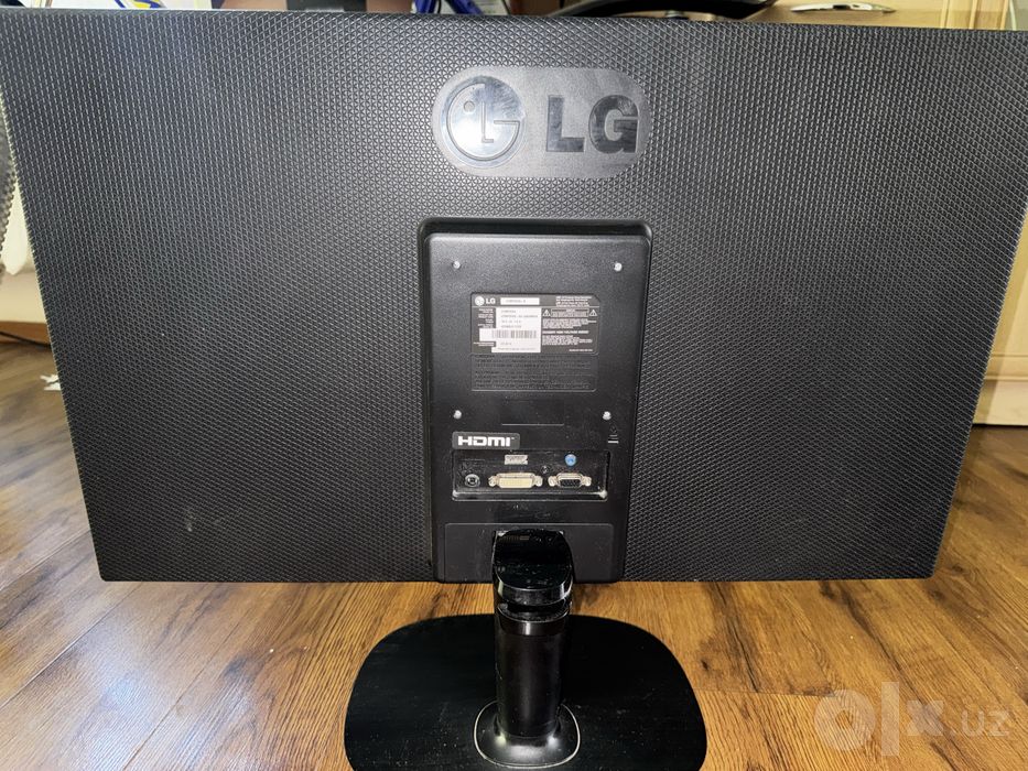 Монитор LG 27MP35VQ-B.