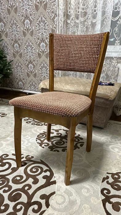 Продам стулья для гостиной