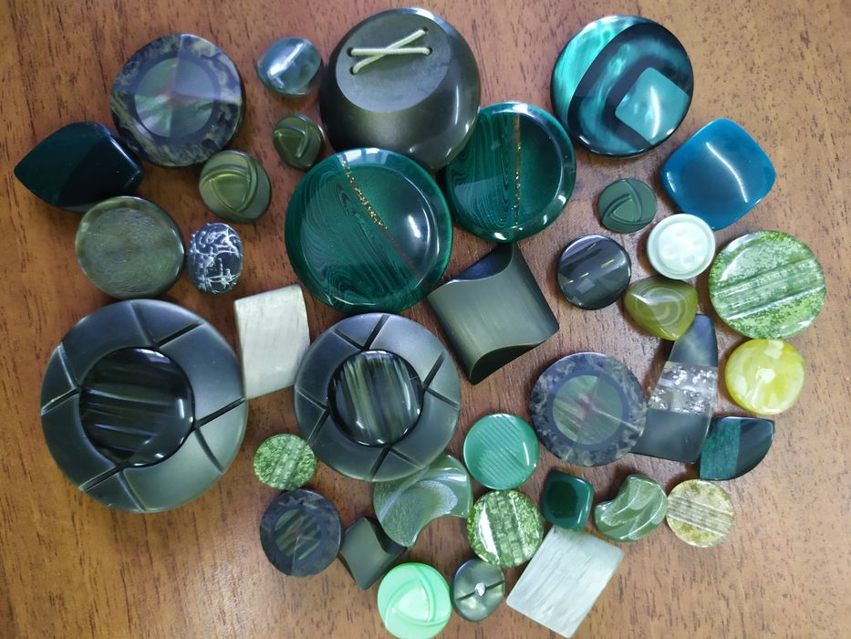 Продаю наборы пуговиц для творчества