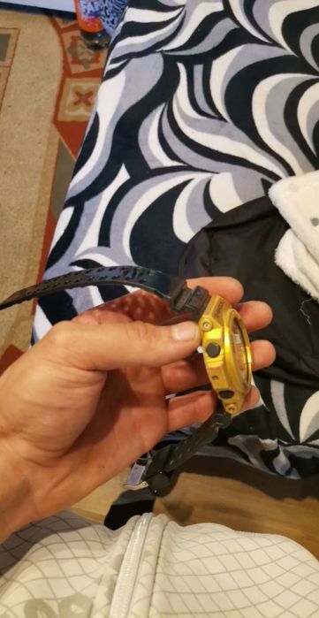 Ceas g shock - gold