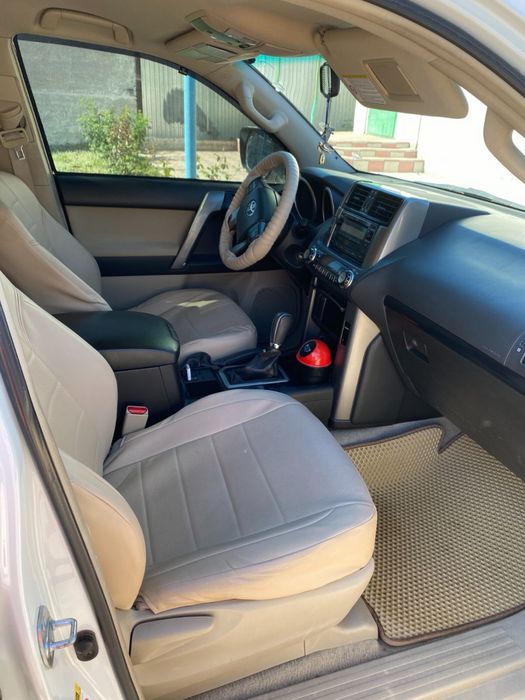 Продам Toyota Land Cruiser Prado