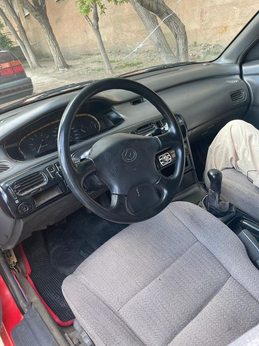 Продам Mazda 626 Kronos (1991)