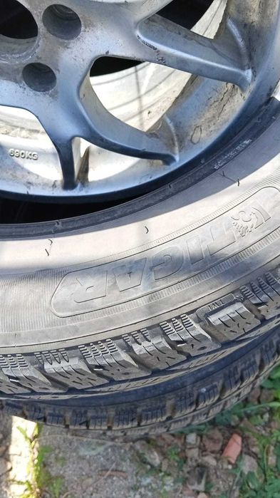 Продам шины 235/60R18