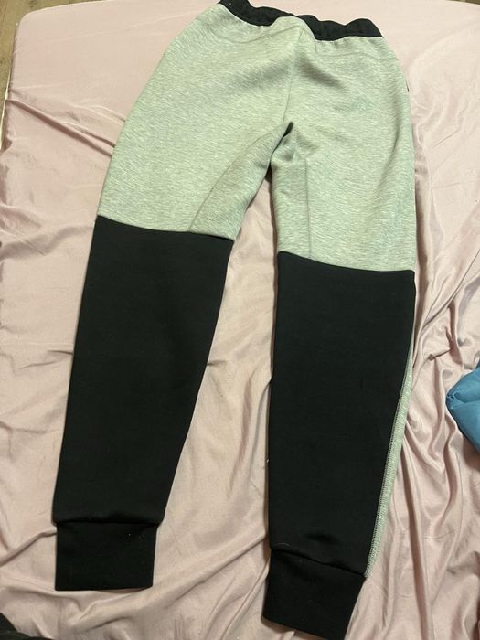 Долнище на найк, tech