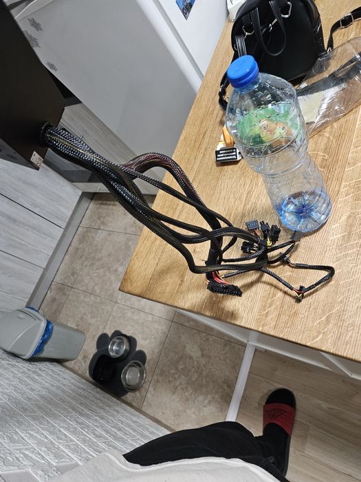 Захранване за компютър 700w