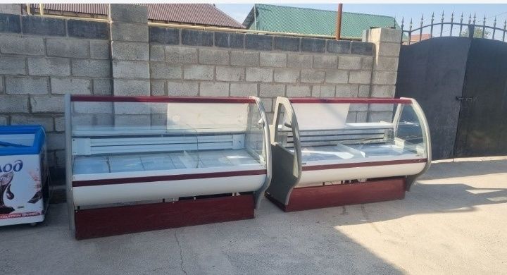 Витиринный холодильник