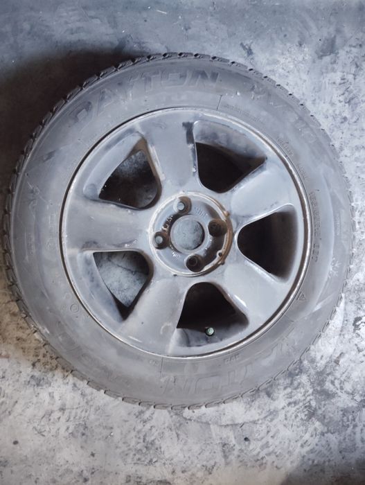 Джанти със зимни гуми 15ц