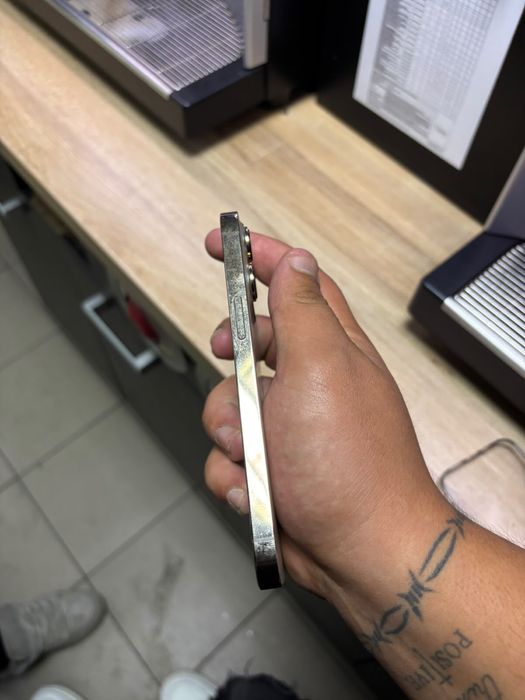Vând/Schimb Iphone 13 pro gold 128GB