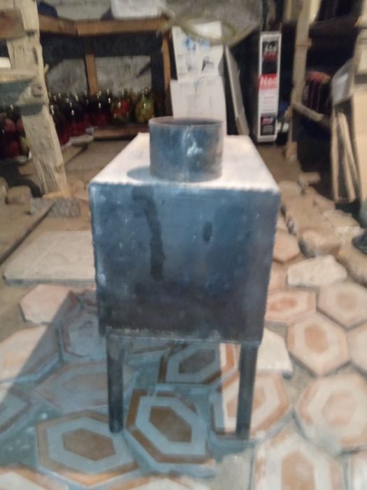 Антиквариат. Телевизор без вайфая . домашняя печка