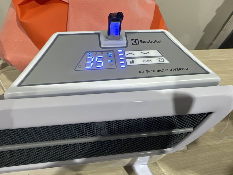 Electrolux Обогреватель конвекторного типа Inverter  Доставка