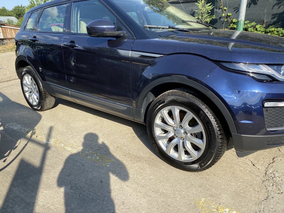 Prag dreapta, stâlp ușă drespta Range Rover Evoque 2017