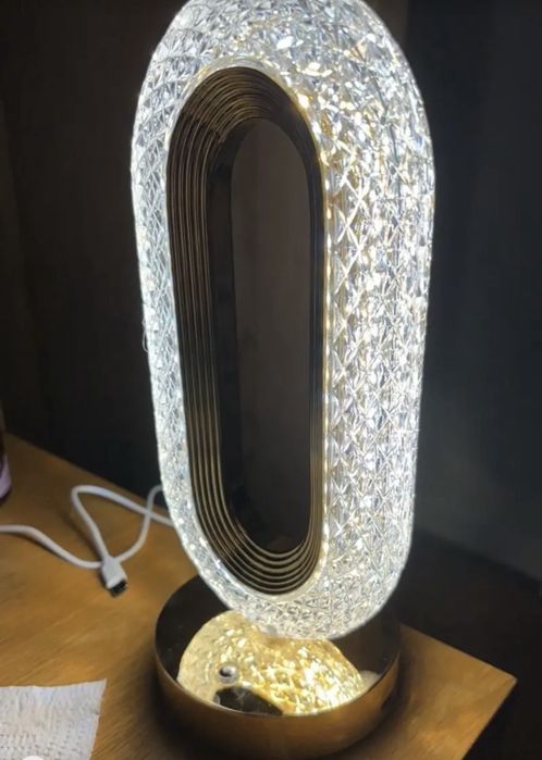 Продам новый светильник