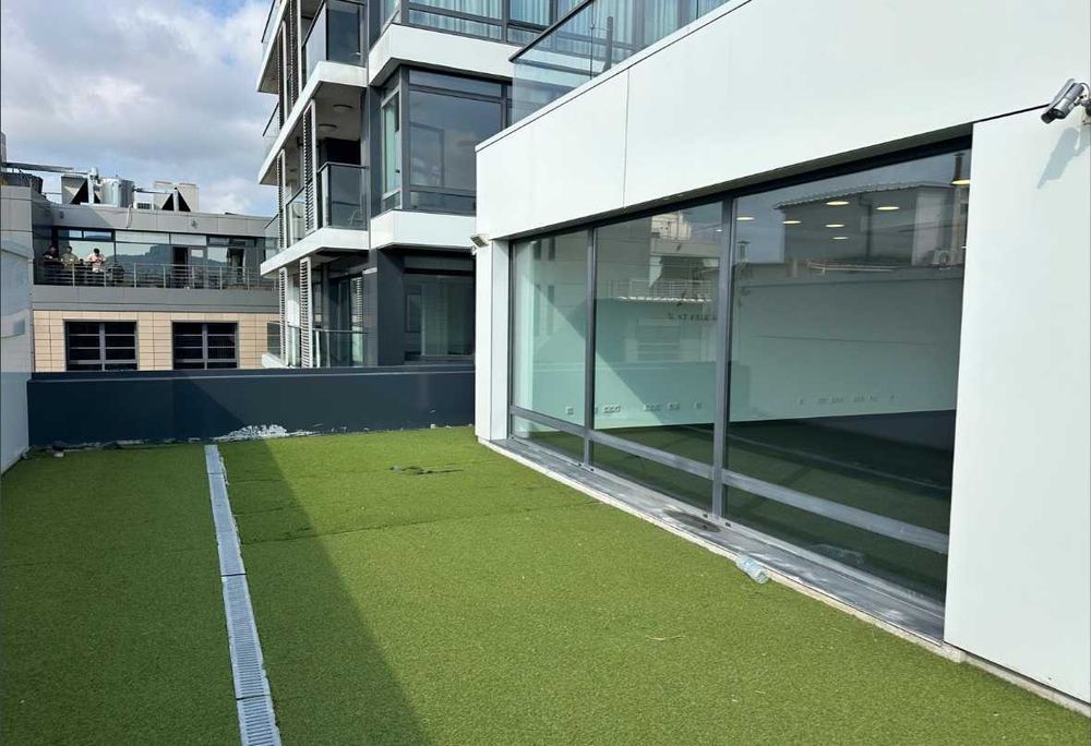 Дава се под наем Офис в Варна, Център - 500 кв.м за 7500 € - Снимка #15