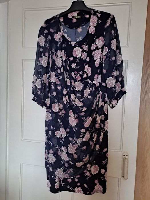 Продаются женские вещи