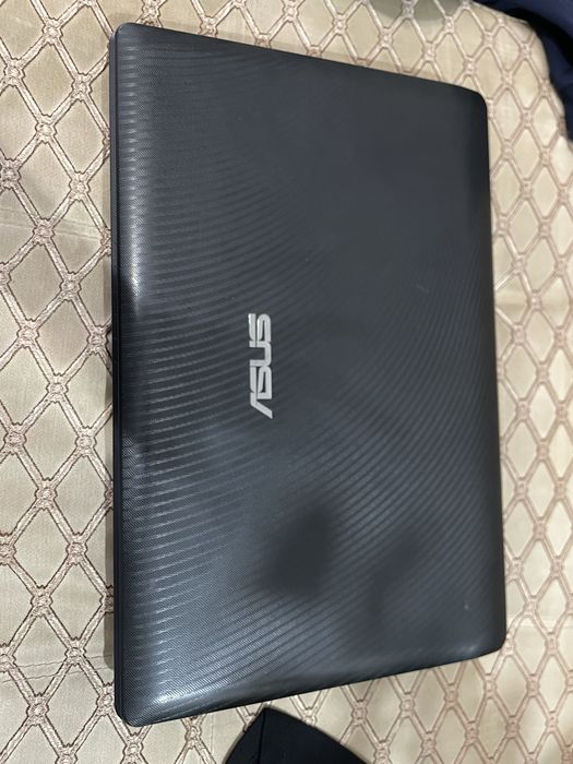 Ноутбук Asus Отдам за 30тысяч есть торг